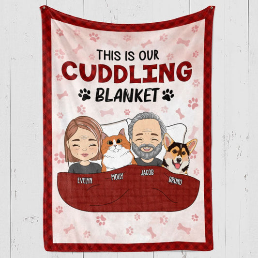 Personalized cuddling blanket with cartoon couple & pets