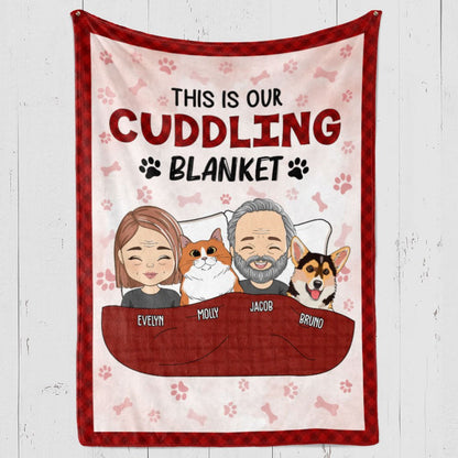 Personalized cuddling blanket with cartoon couple & pets
